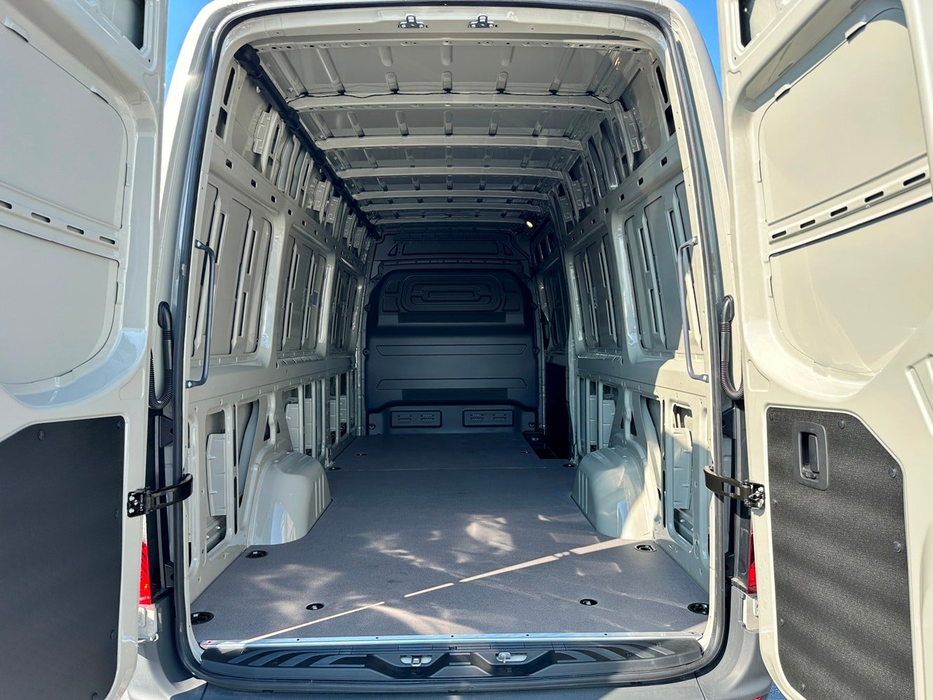 New 2026 Mercedes-Benz Sprinter 2500 image 22