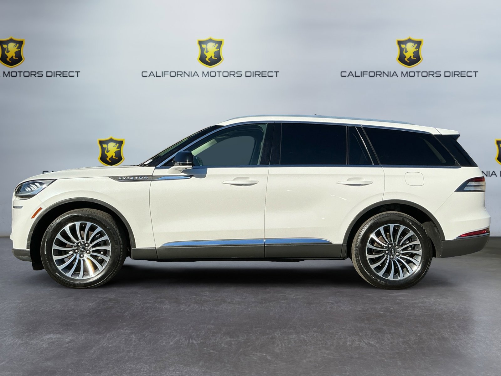 Used 2024 Lincoln Aviator Reserve AWD/4WD image 8