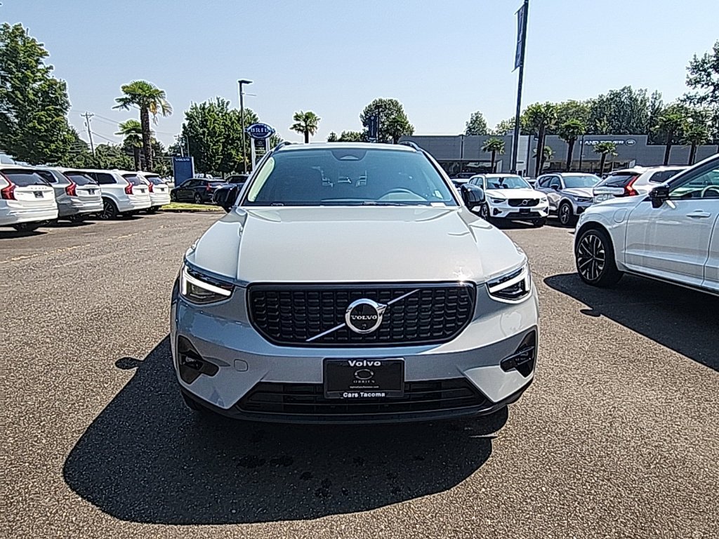 New 2026 Volvo XC40 B5 Ultra w/ Protection Package Premier AWD/4WD image 9