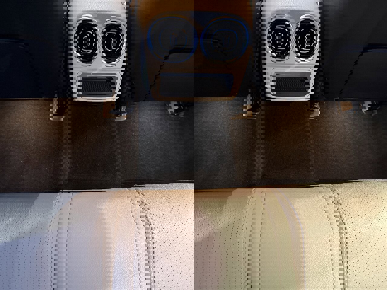 Used 2022 Mercedes-Benz C 300 Sedan image 18