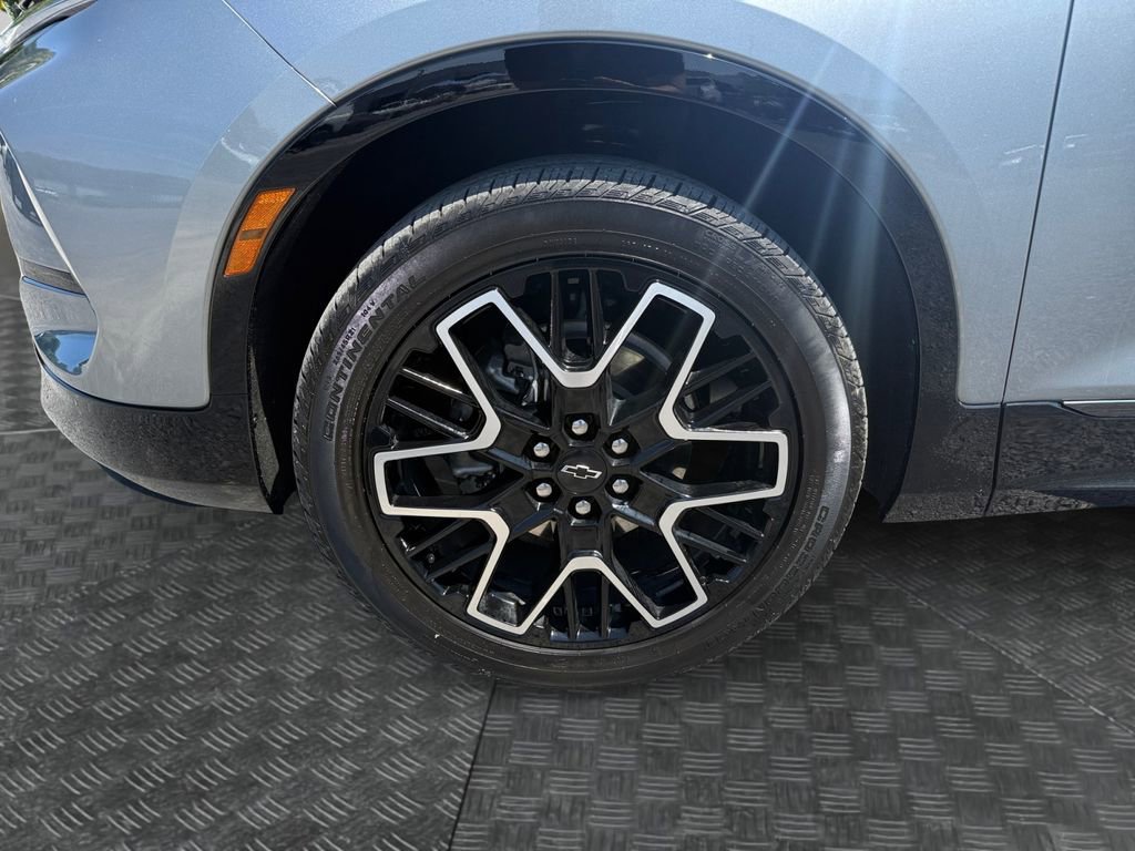 Used 2024 Chevrolet Blazer RS w/ Driver Confidence II Package FWD image 14