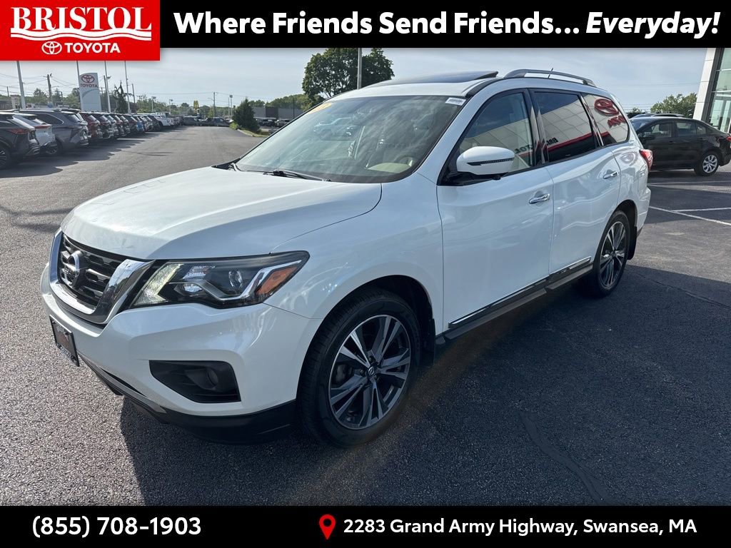 Used 2018 Nissan Pathfinder Platinum AWD/4WD image 2