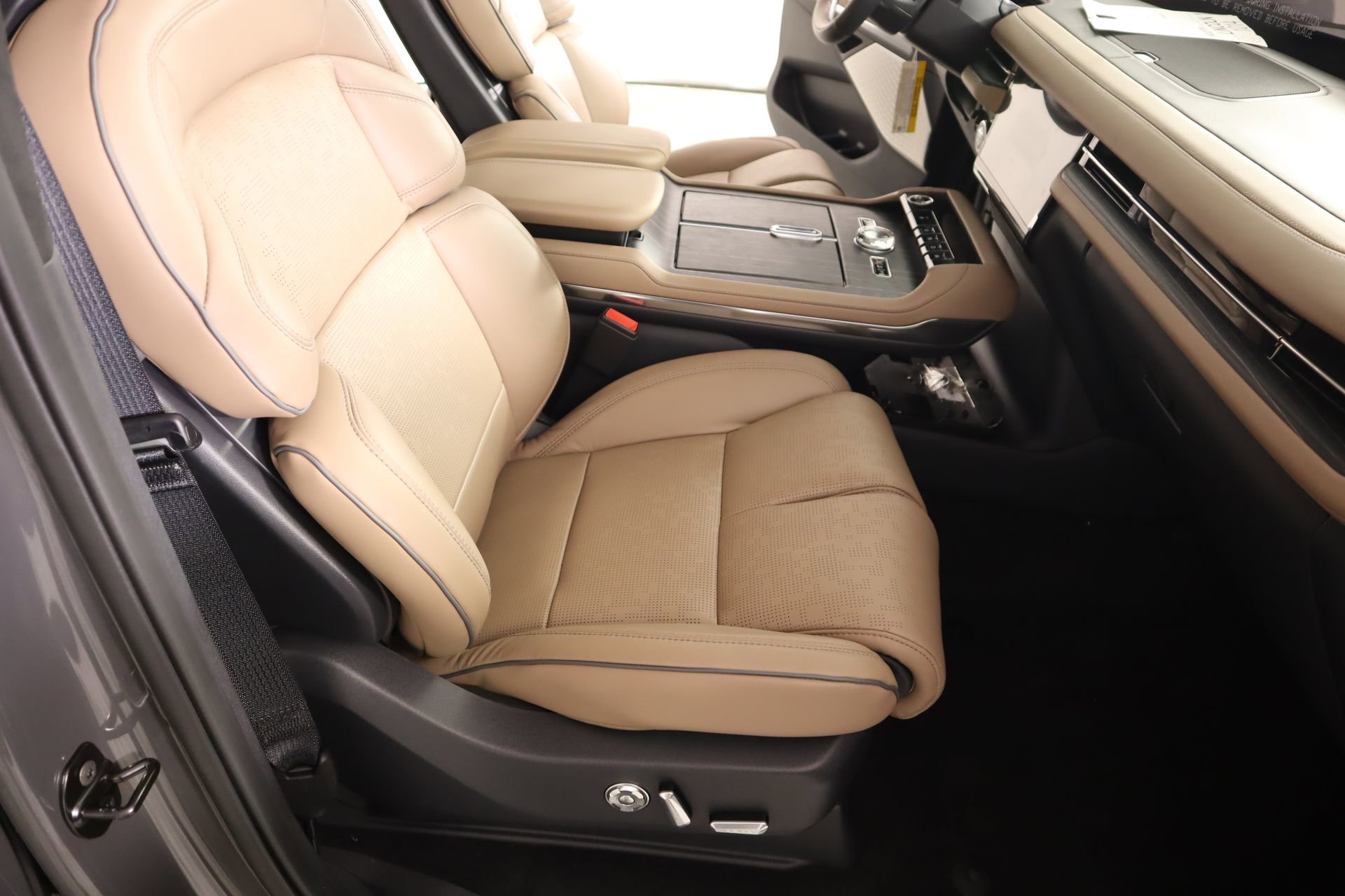 New 2026 Lincoln Navigator L Black Label image 14