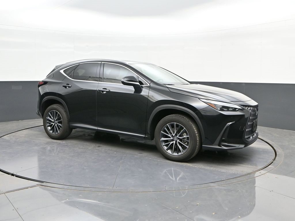 Used 2025 Lexus NX 250 FWD w/ Premium Package image 17