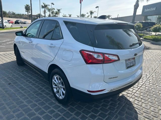 Used 2018 Chevrolet Equinox LS image 3