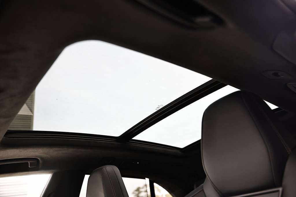 New 2025 Porsche Macan Turbo Electric image 22