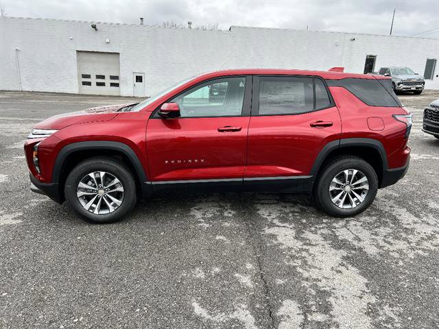 New 2026 Chevrolet Equinox LT image 2