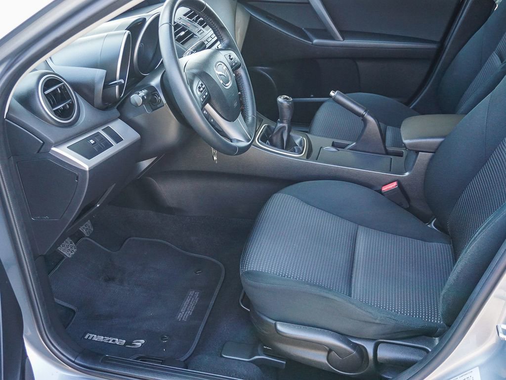 Used 2012 MAZDA MAZDA3 i Touring image 18