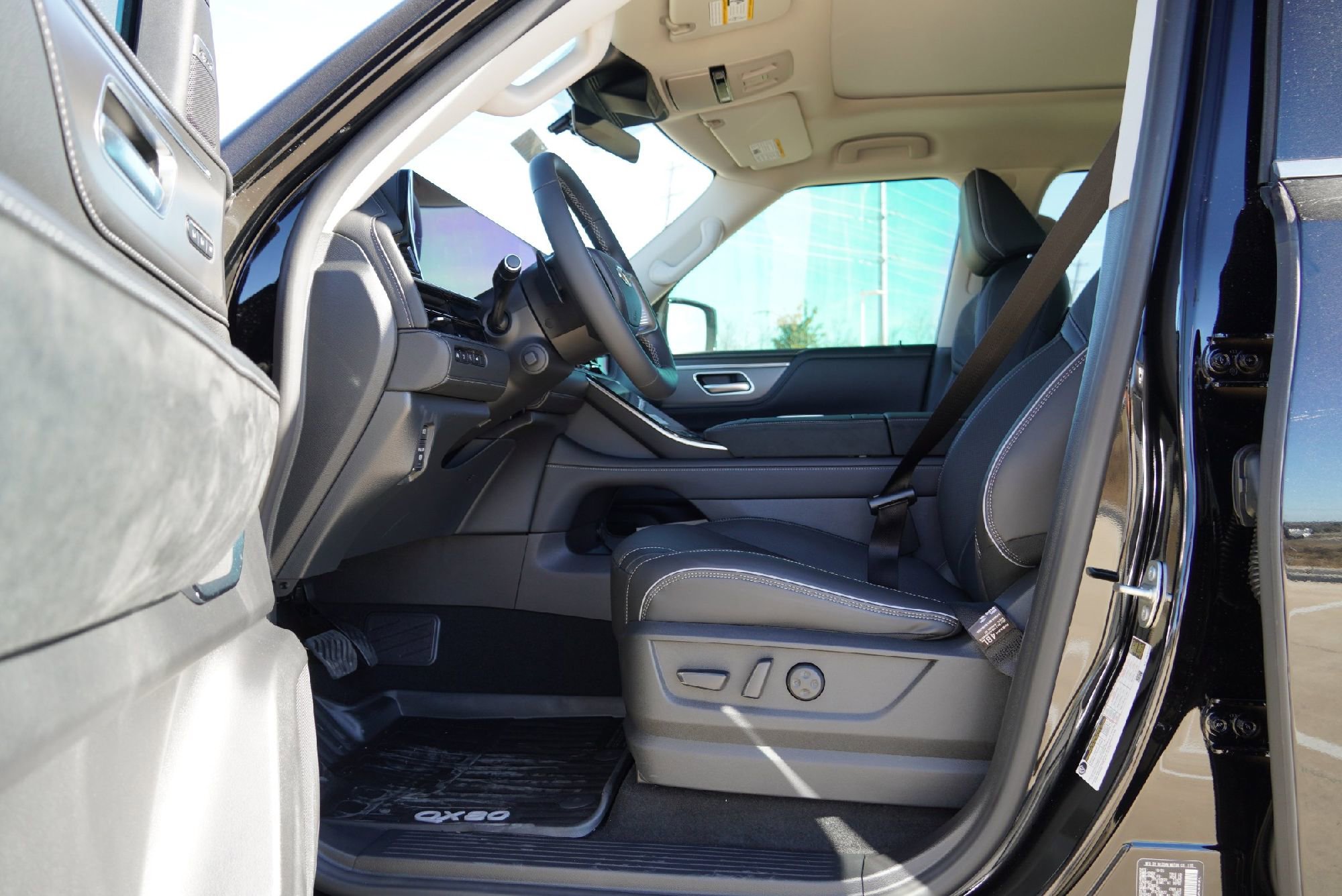 New 2026 INFINITI QX80 Luxe w/ Exterior Package AWD/4WD image 23