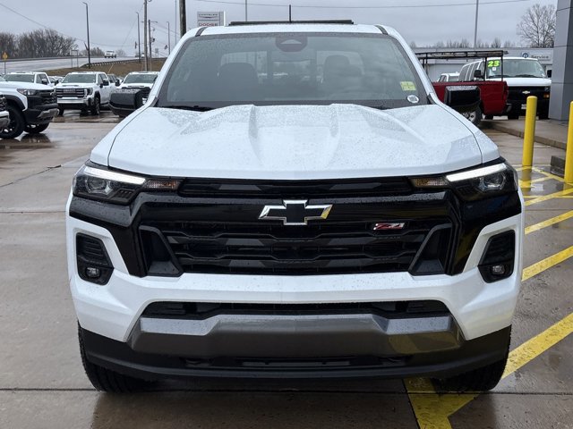 New 2025 Chevrolet Colorado Z71 w/ Midnight Edition image 10