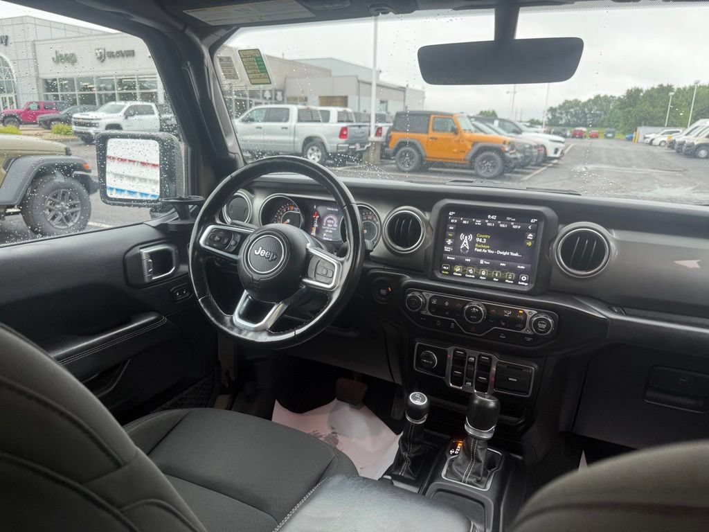 Certified 2020 Jeep Gladiator Overland AWD/4WD image 60