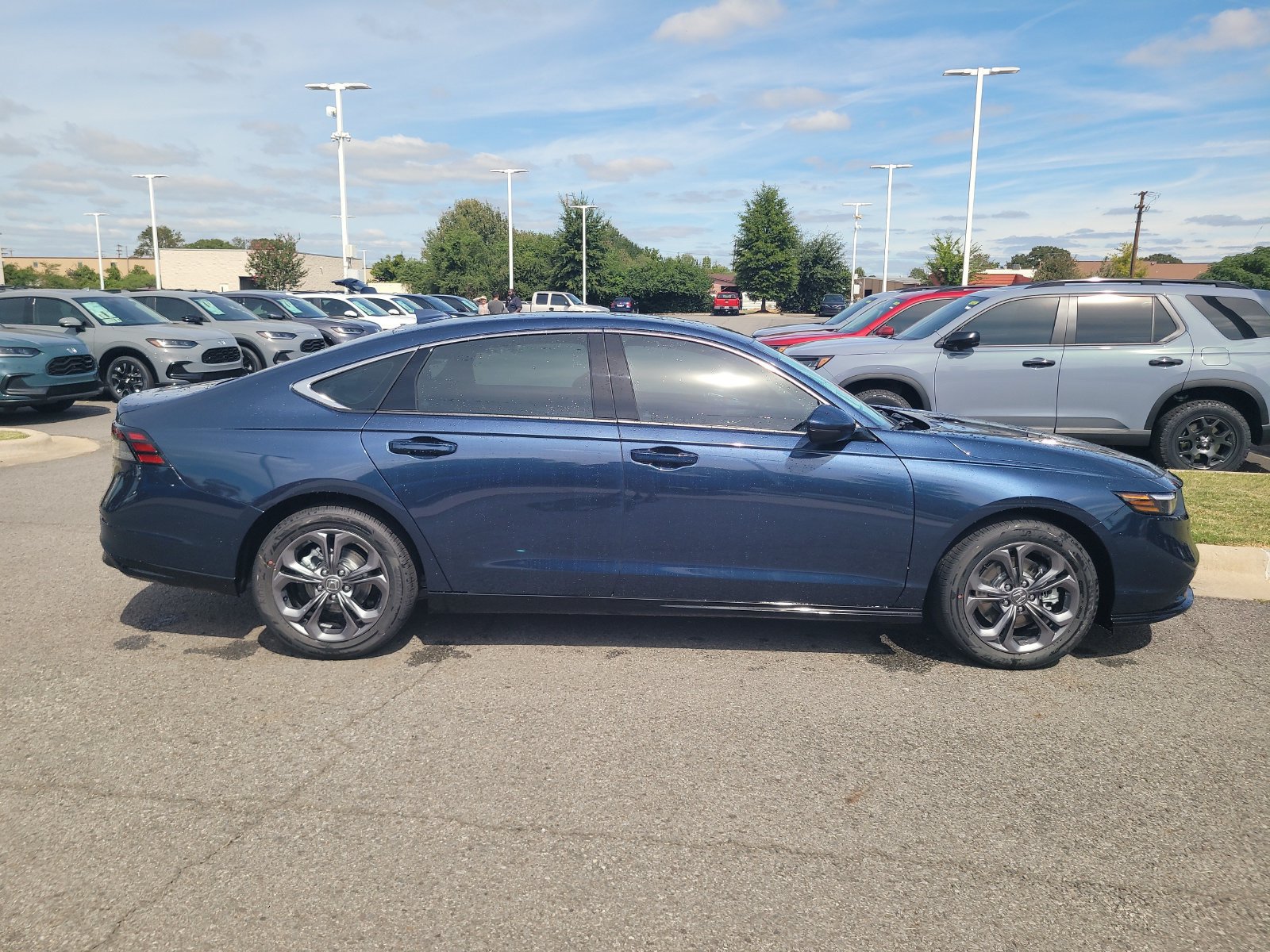 New 2026 Honda Accord EX-L image 2