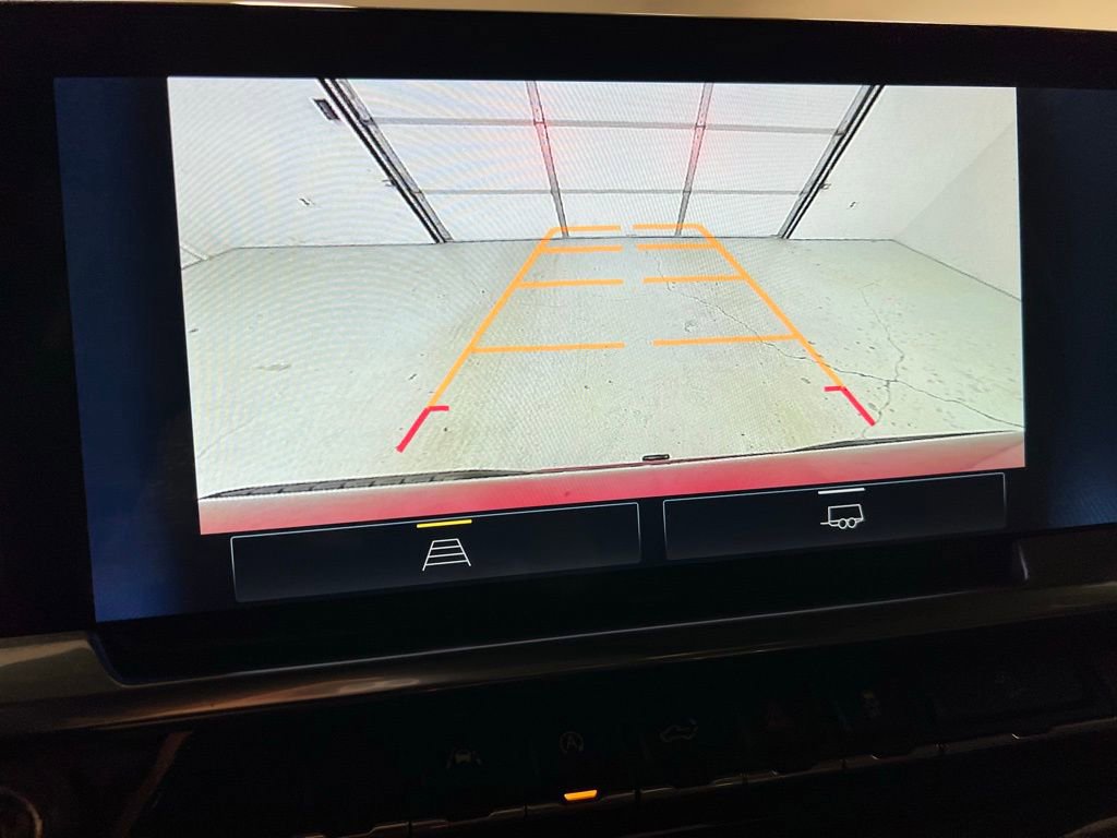 Used 2023 Chevrolet Silverado 1500 RST w/ Z71 Off-Road Package image 23