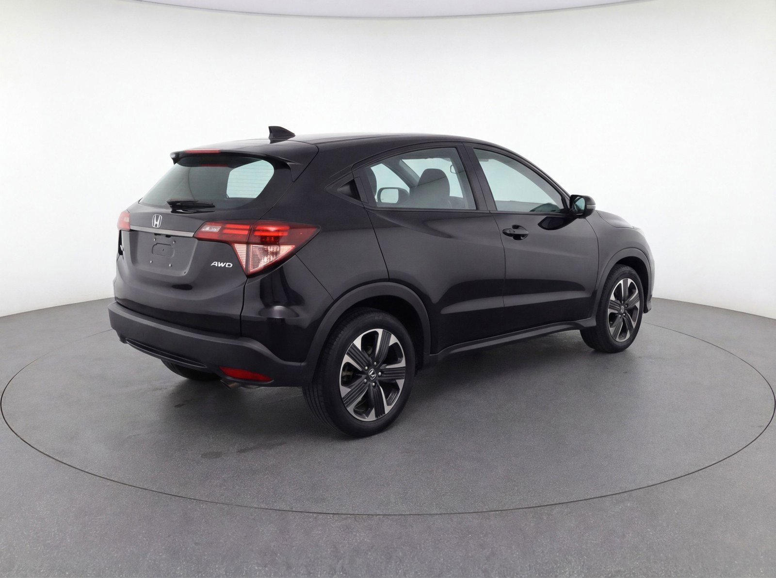 Used 2025 Nissan Kicks SV image 9