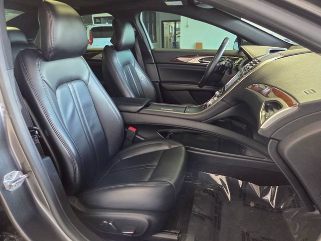 Used 2019 Lincoln MKZ Reserve w/ Reserve Plus Package FWD image 25