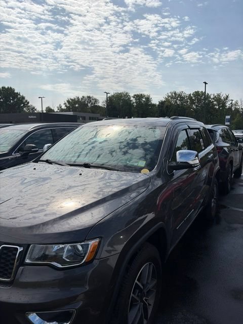 Used 2021 Jeep Grand Cherokee Limited w/ Trailer Tow Group IV AWD/4WD image 3