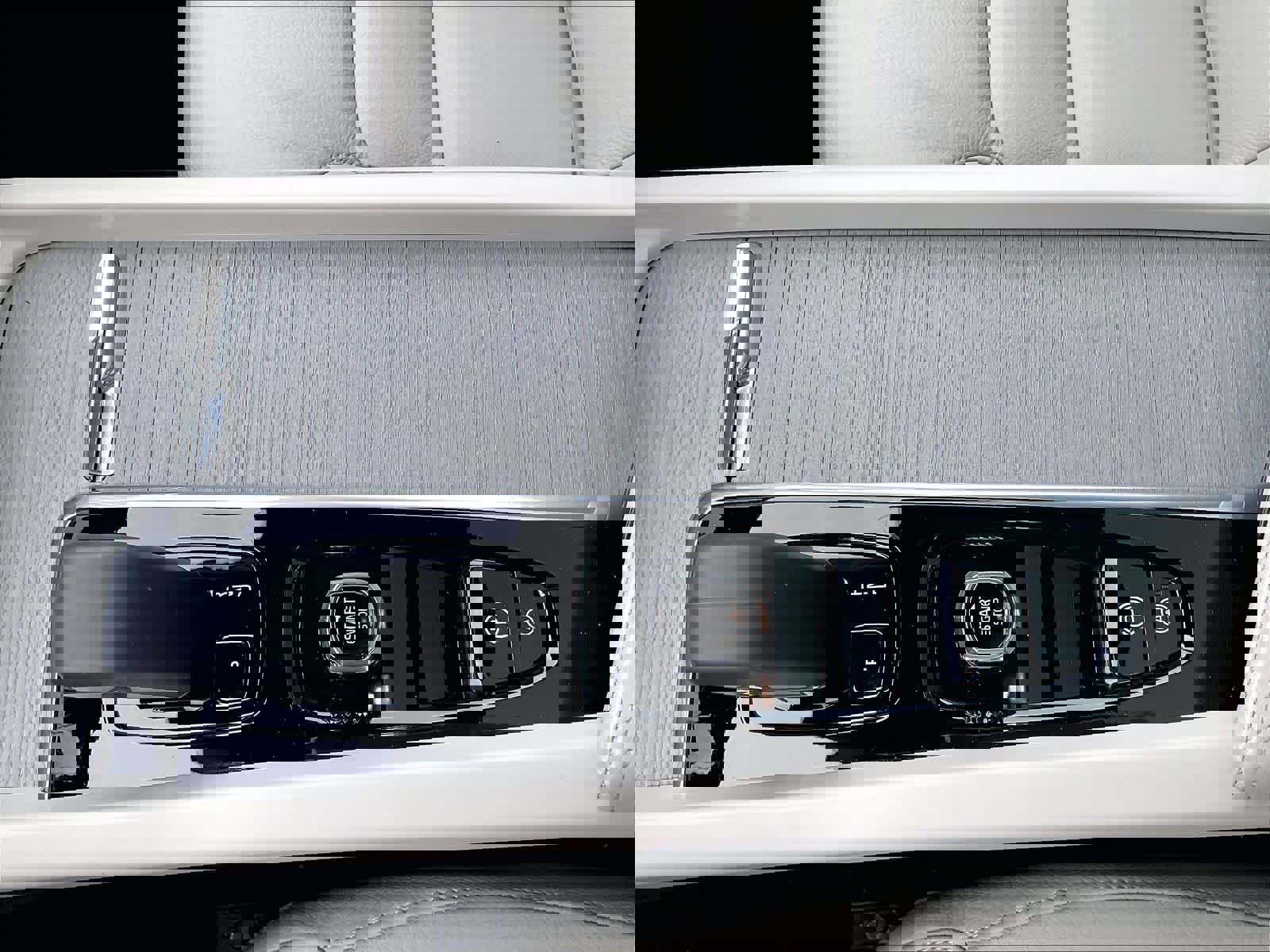 Used 2025 Volvo V60 B5 Cross Country Plus image 20