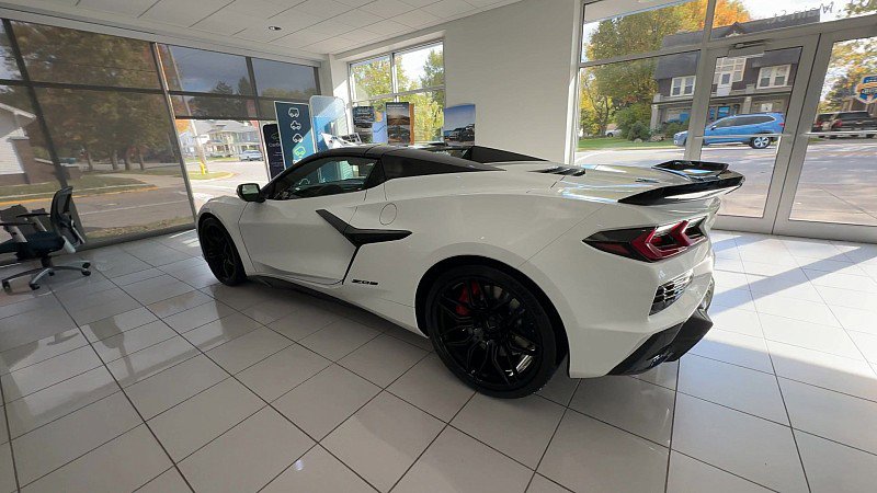New 2026 Chevrolet Corvette Z06 w/ Stealth Interior Trim Package image 8