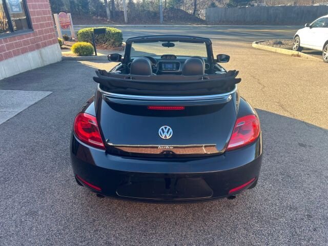 Used 2013 Volkswagen Beetle 2.0T FWD image 12