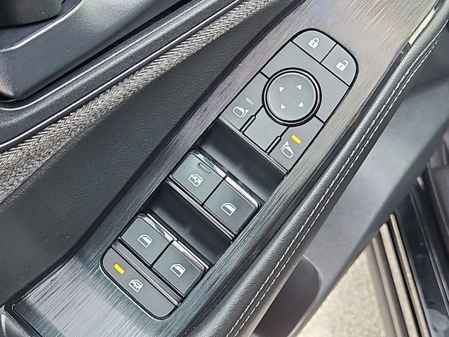 Used 2021 Nissan Rogue S image 23