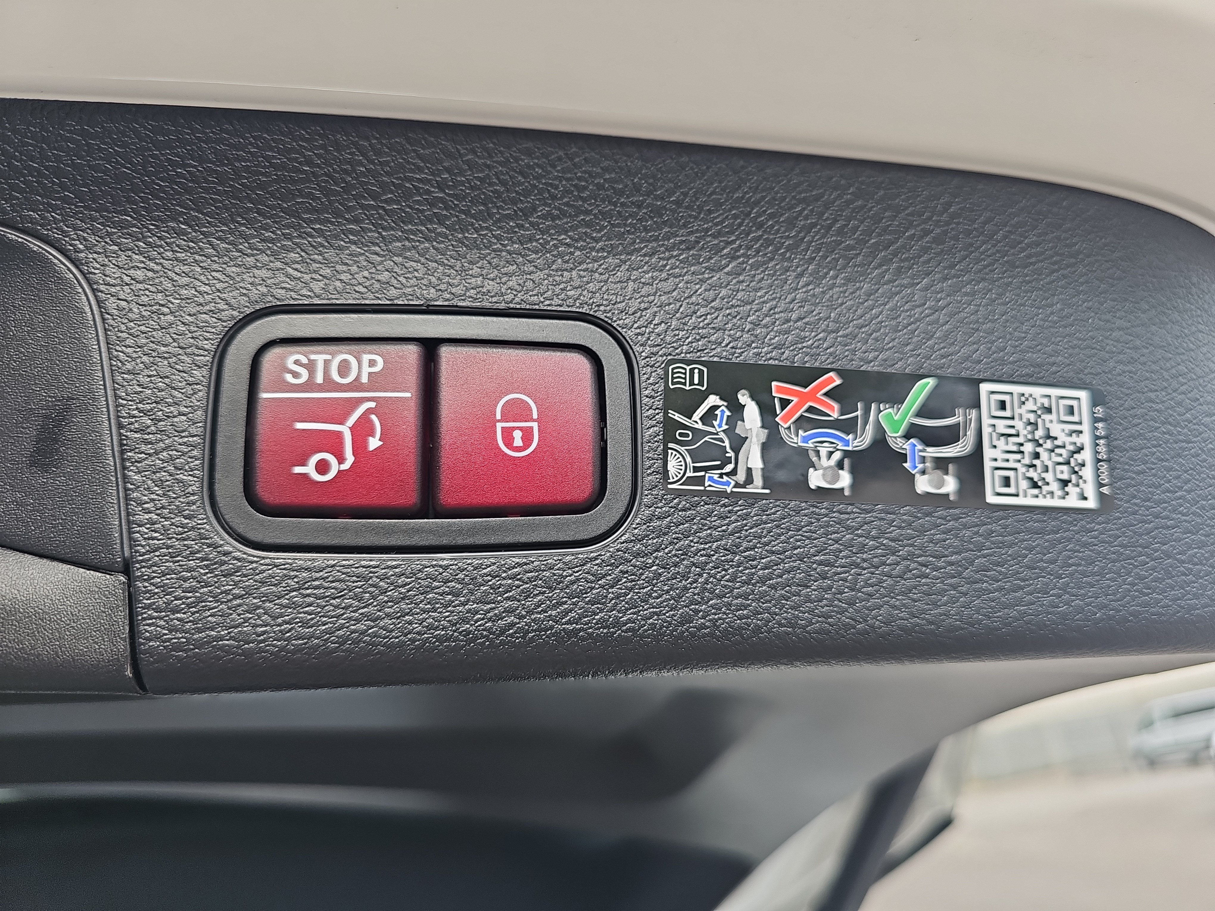 Certified 2026 Mercedes-Benz GLS 450 4MATIC image 16