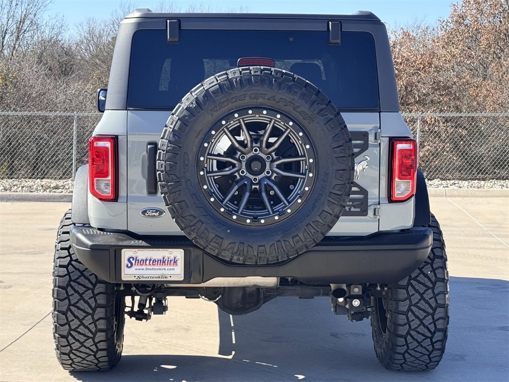 Used 2022 Ford Bronco Black Diamond image 5