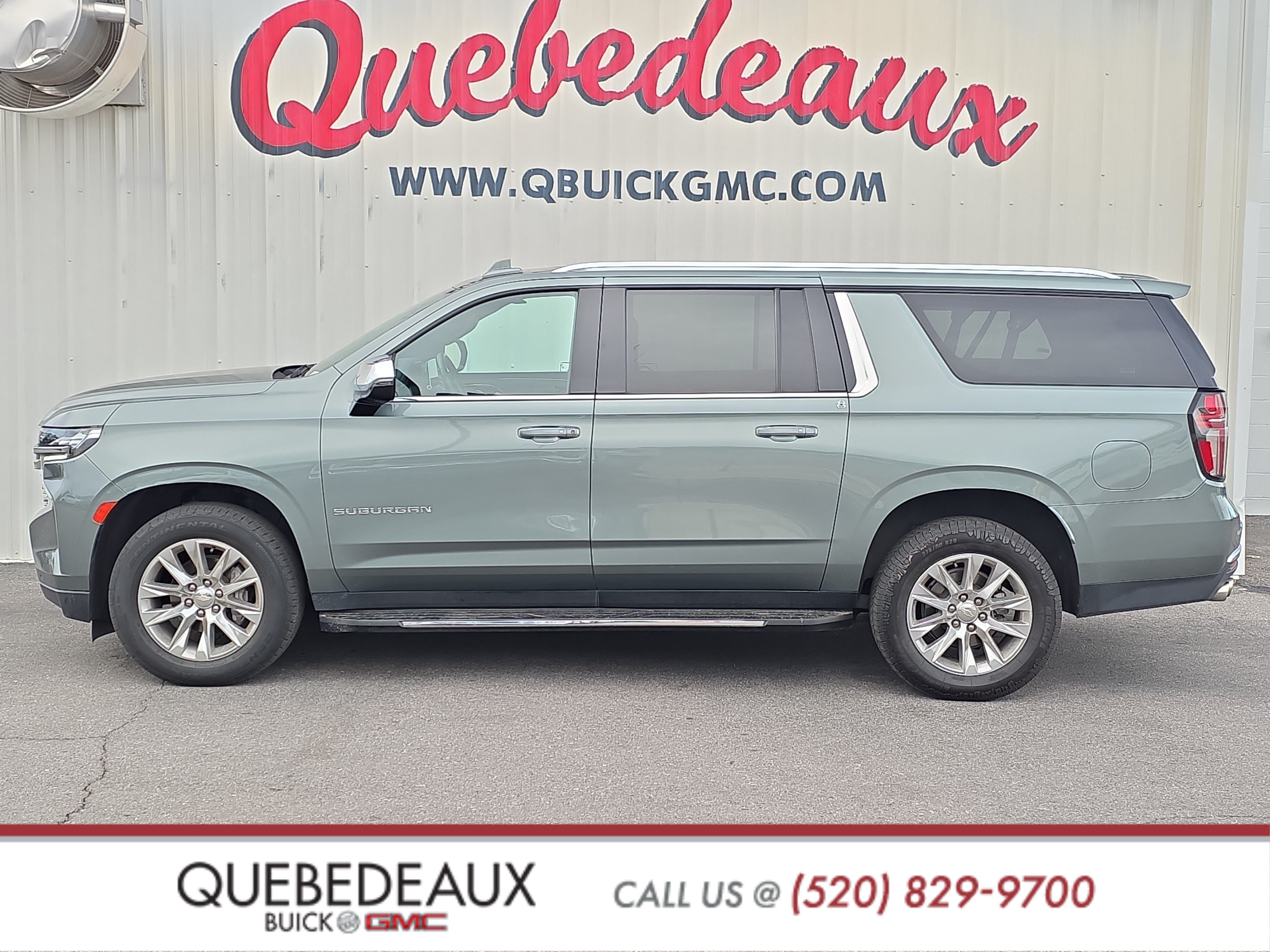 Used 2023 Chevrolet Suburban Premier RWD image 4