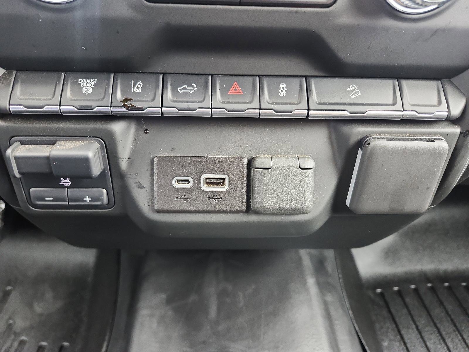 Used 2024 GMC Sierra 2500 Pro w/ Convenience Package image 17