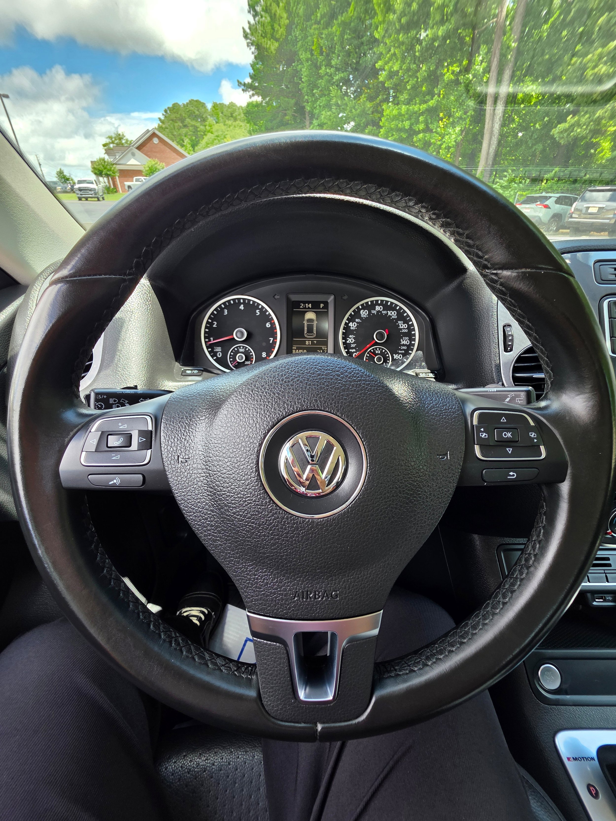 Used 2016 Volkswagen Tiguan S AWD/4WD image 9