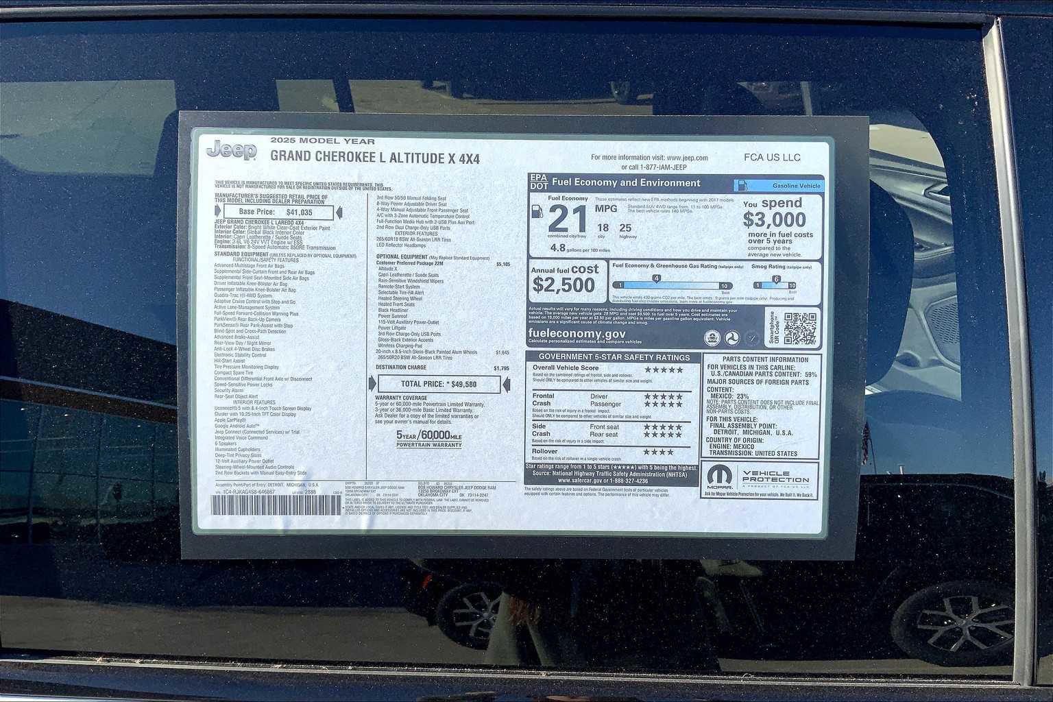 New 2025 Jeep Grand Cherokee L Laredo image 16