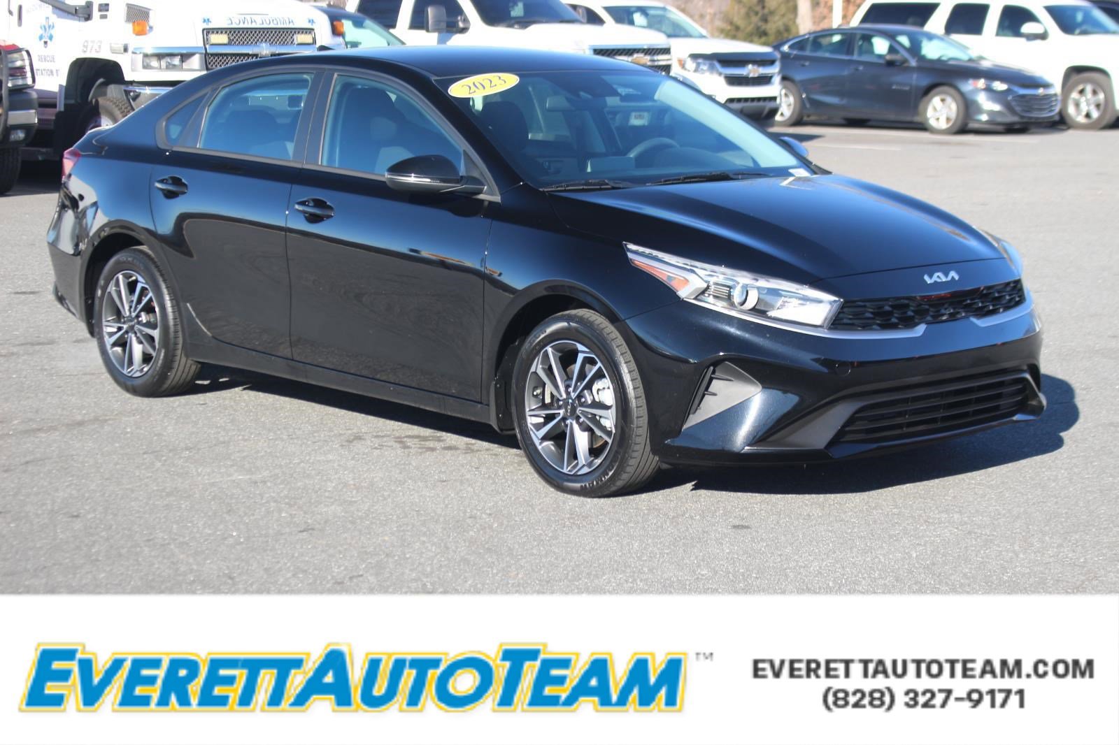 Used 2023 Kia Forte LXS w/ LXS Technology Package image 1