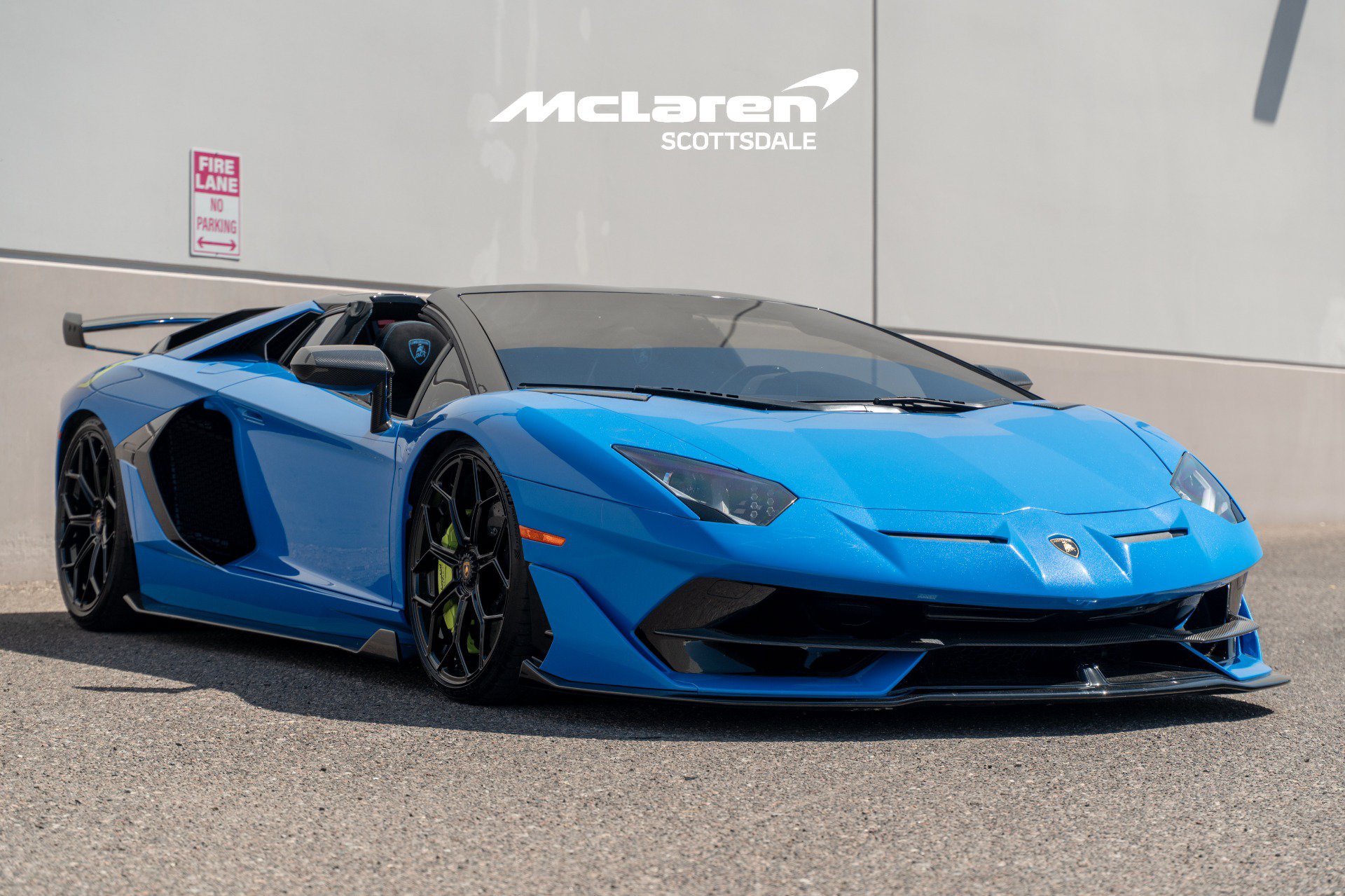 Used 2021 Lamborghini Aventador SVJ AWD/4WD image 9