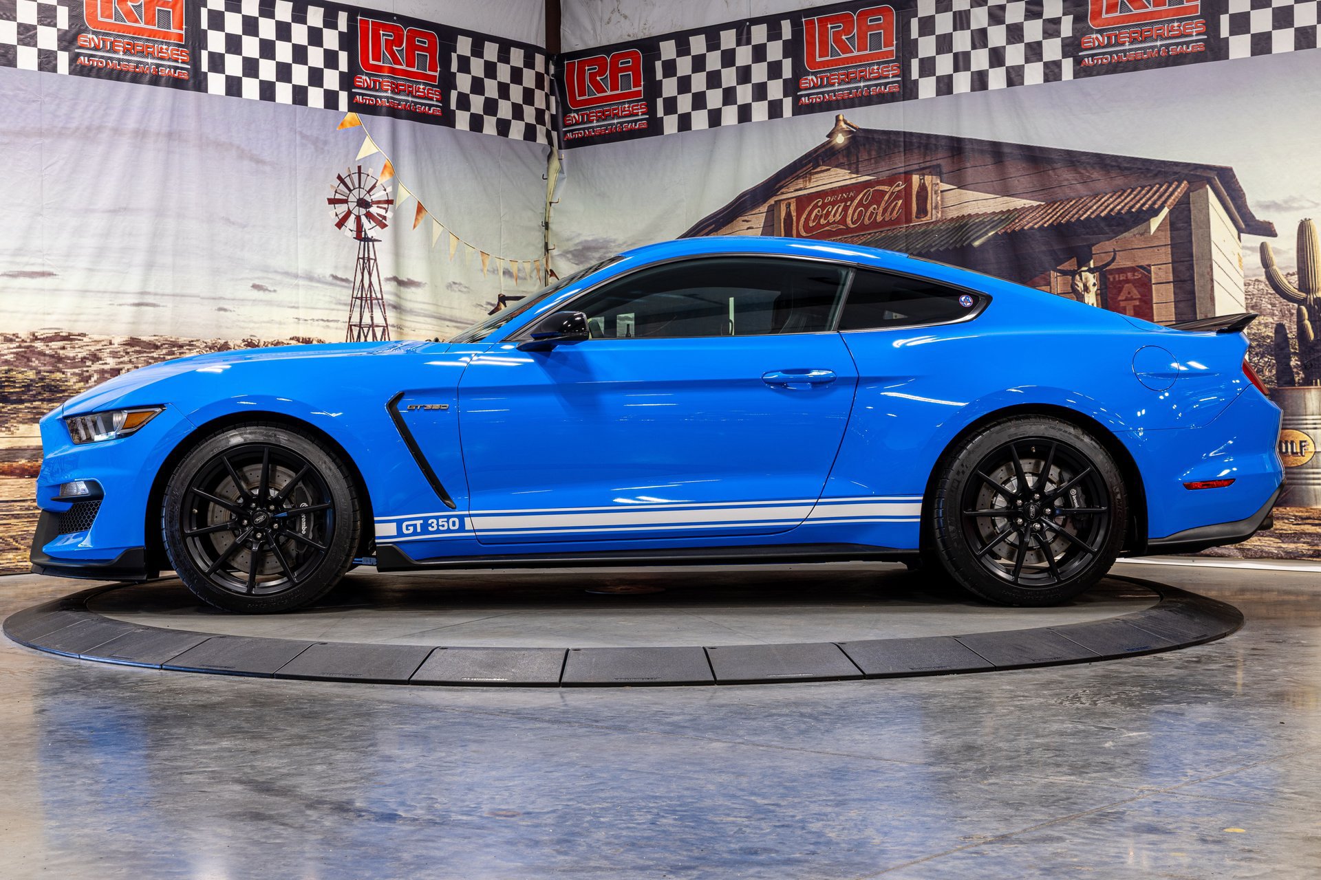 Used 2017 Ford Mustang Shelby GT350 w/ Electronics Package RWD image 6