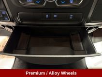 Used 2022 RAM 1500 Classic Warlock w/ Electronics Group AWD/4WD image 17