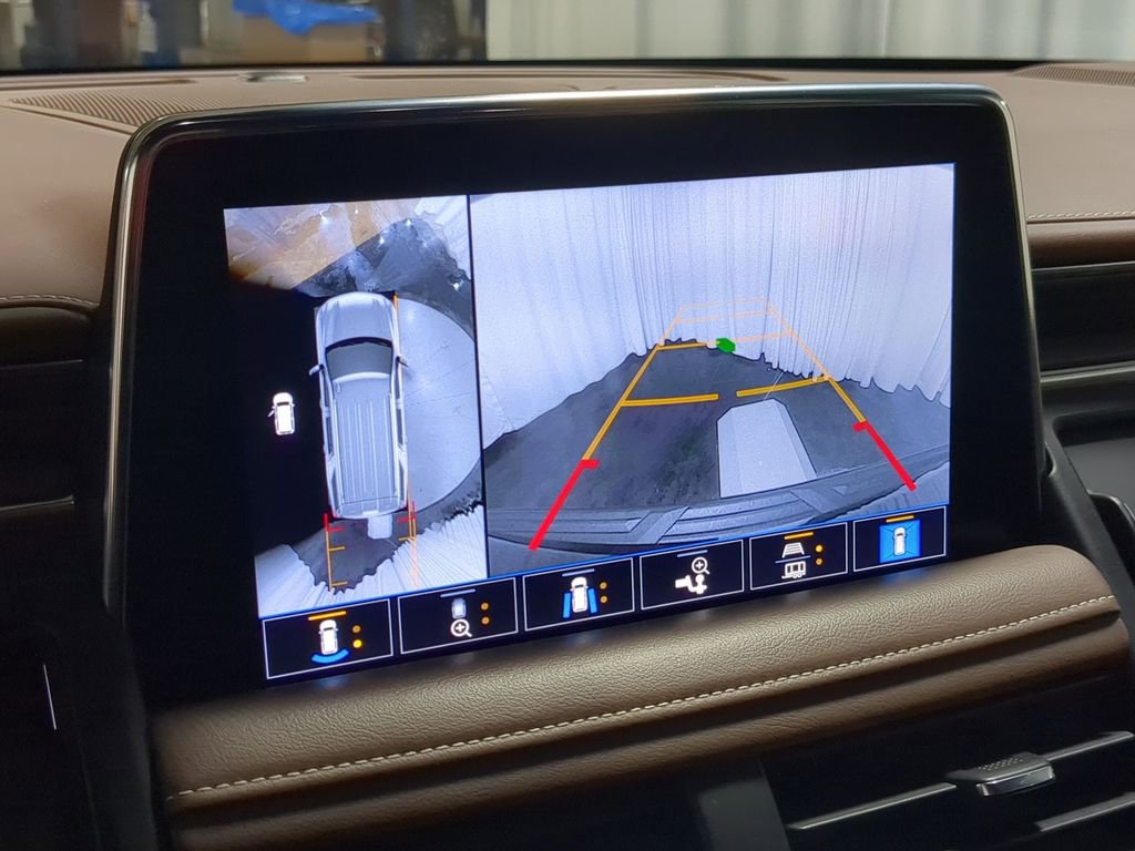 Used 2021 Chevrolet Suburban High Country w/ Premium Package image 45