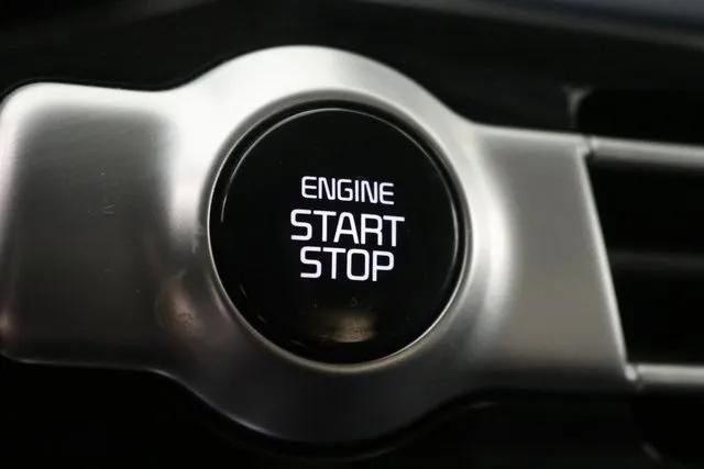 Used 2023 Kia Seltos S image 17