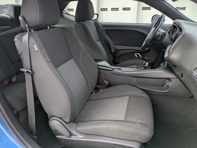 Used 2022 Dodge Challenger SXT w/ Driver Convenience Group image 24