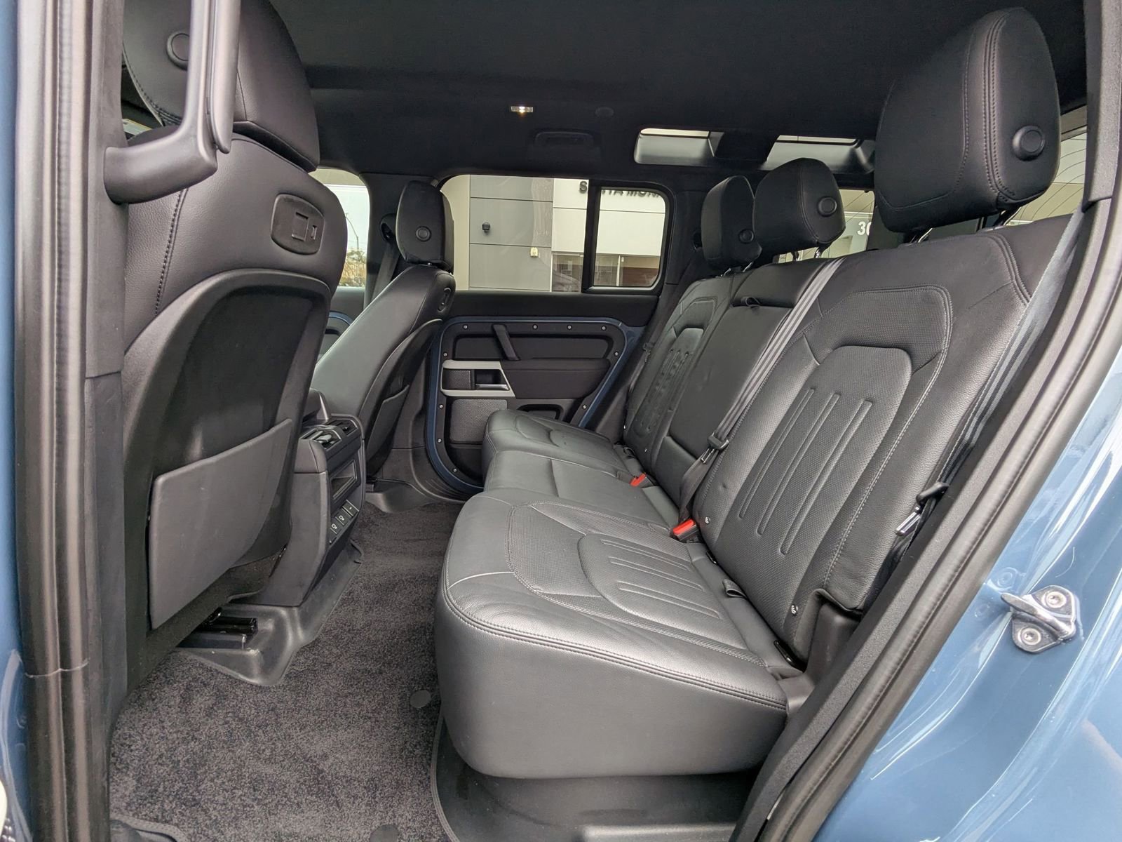 Used 2022 Land Rover Defender 110 S image 19