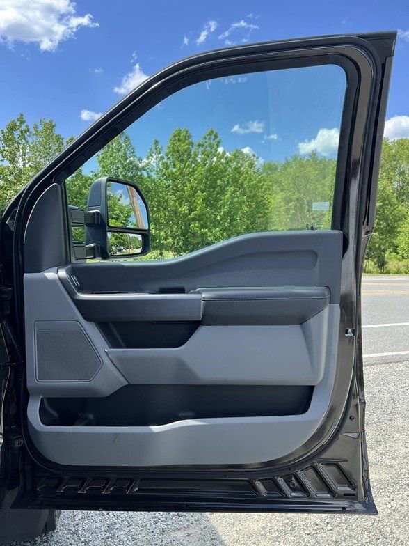 Used 2025 Ford F450 XLT image 35