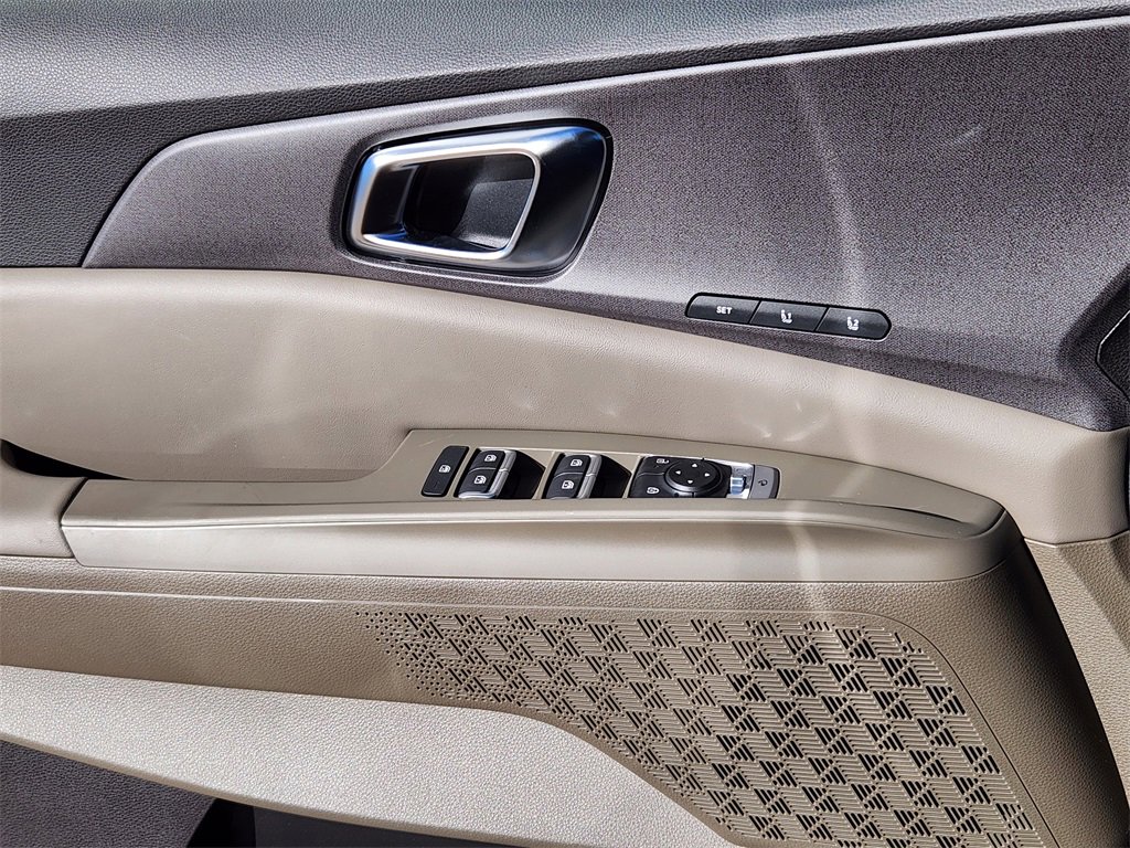 New 2026 Kia Carnival SX image 6