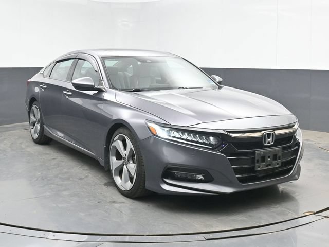 Used 2018 Honda Accord Touring image 2
