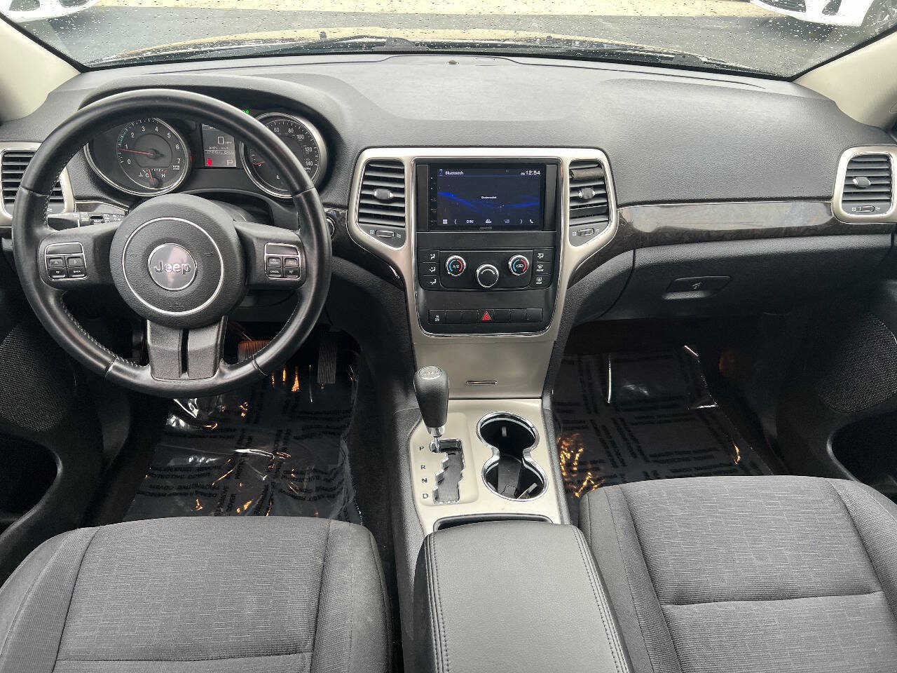 Used 2012 Jeep Grand Cherokee Laredo w/ Laredo E Group AWD/4WD image 29