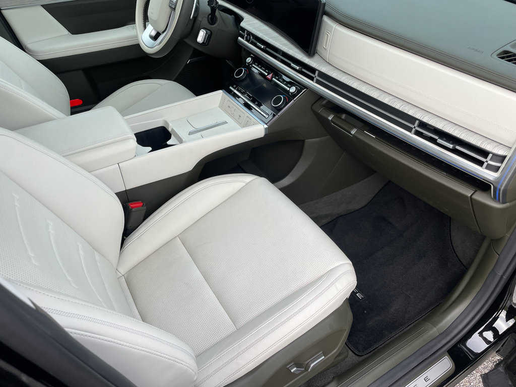 Used 2025 Hyundai Santa Fe Calligraphy image 27