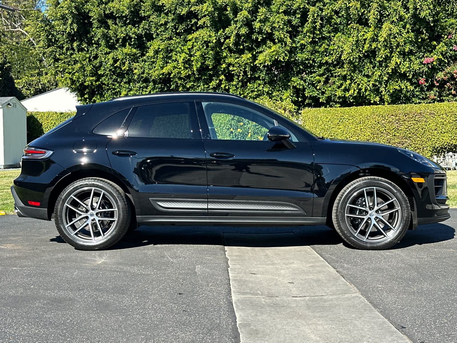 New 2026 Porsche Macan S AWD/4WD image 9