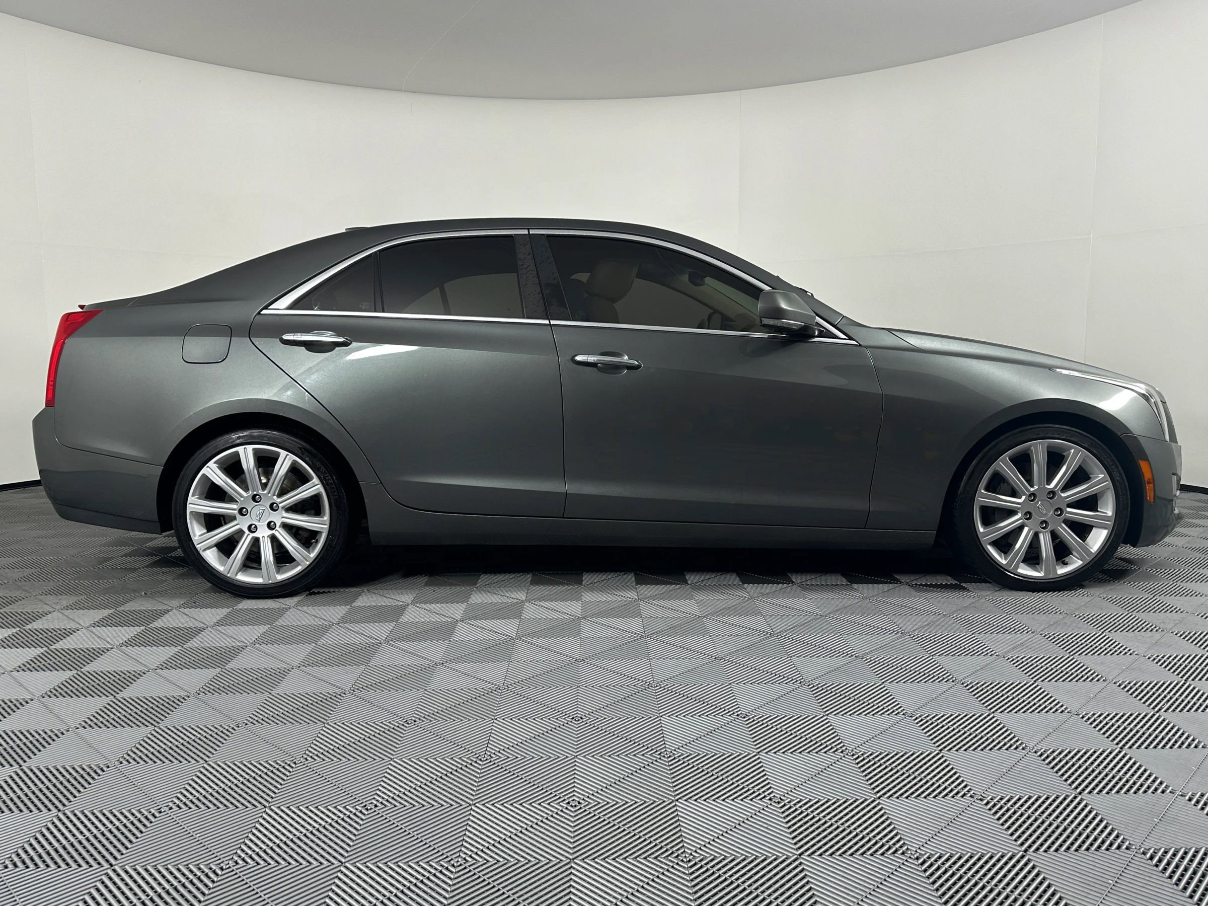 Used 2016 Cadillac ATS Luxury w/ Safety and Security Package image 8