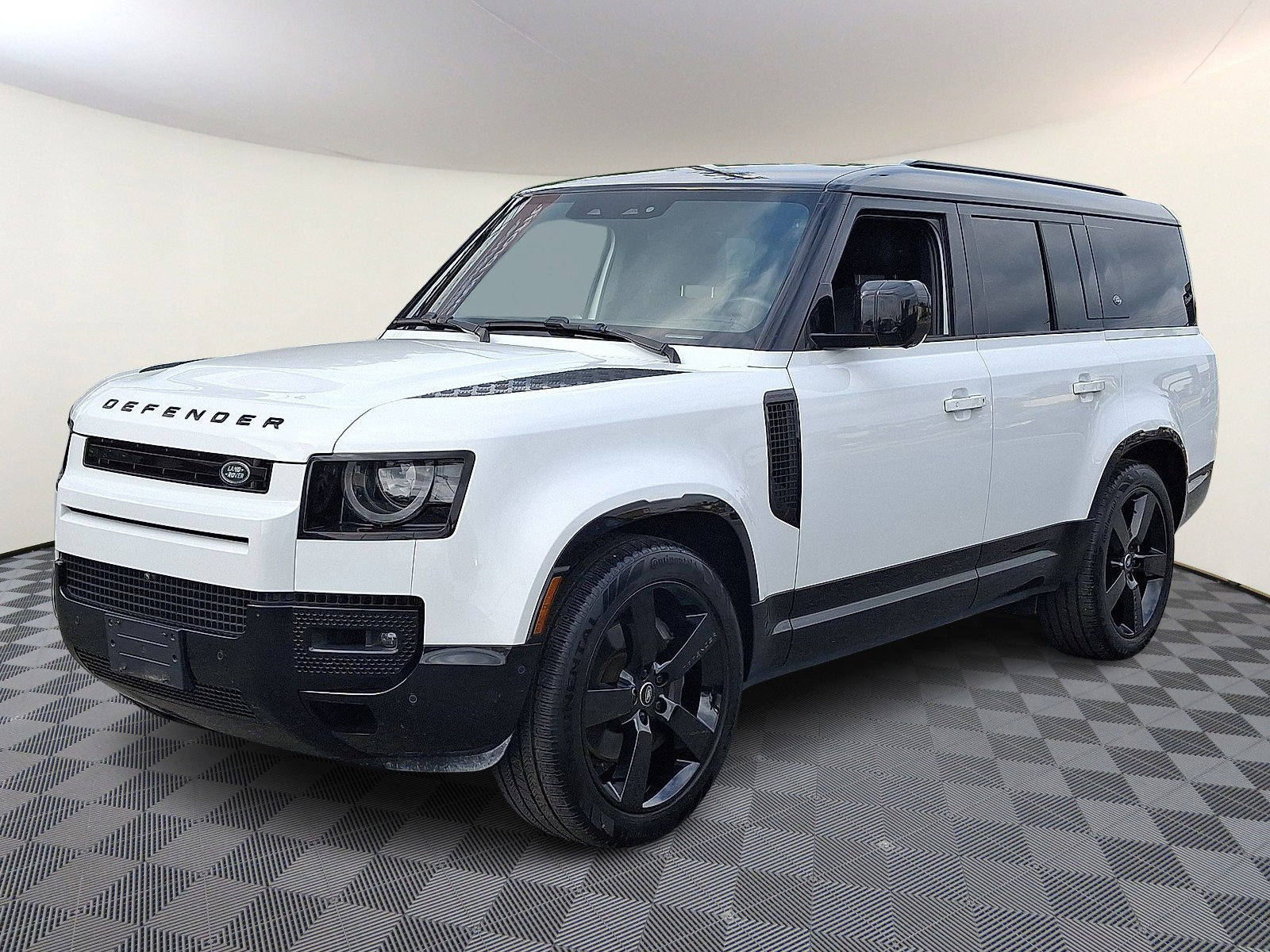 Certified 2024 Land Rover Defender 130 X-Dynamic SE AWD/4WD image 1