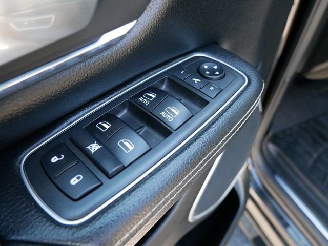 Used 2019 RAM 1500 Laramie AWD/4WD image 18