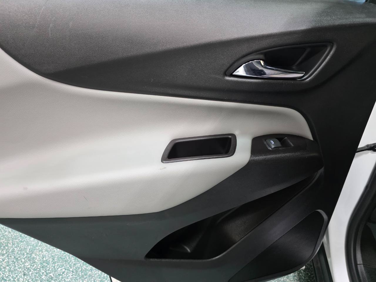 Used 2022 Chevrolet Equinox LS FWD image 20