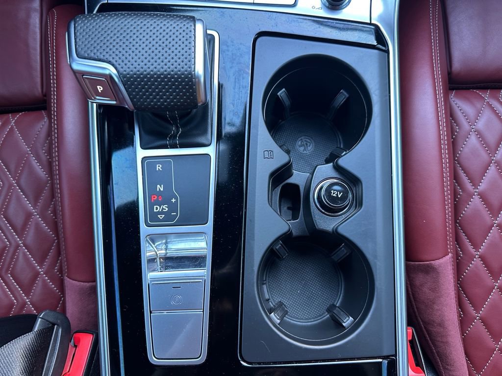 Used 2021 Audi S6 Prestige w/ Prestige Package image 39