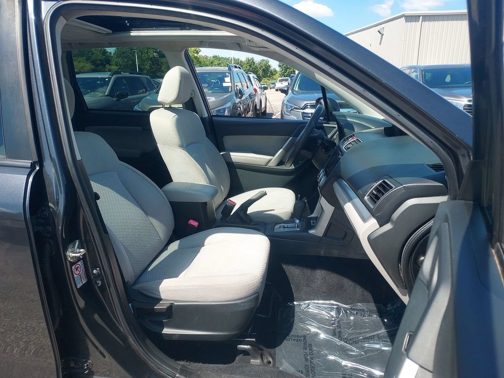Used 2017 Subaru Forester 2.5i Premium w/ All-Weather Package AWD/4WD image 32